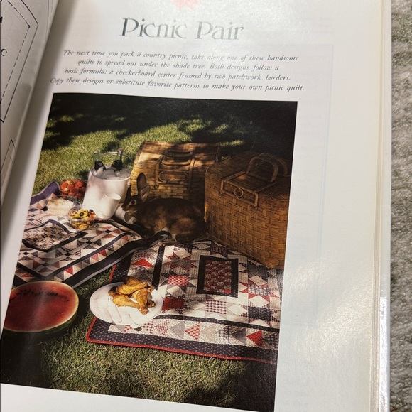 1989 Small Quilts Book by the Vanessa Ann Collection - Picture 3 of 5